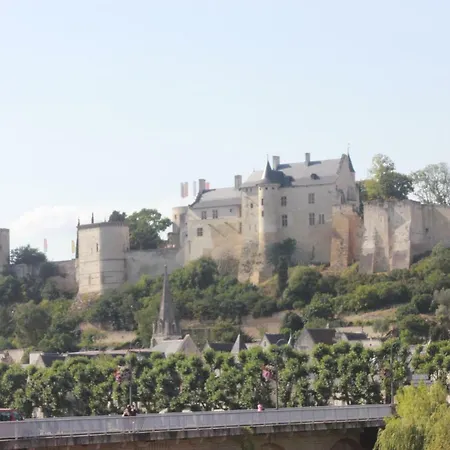 La Maison Rouge Chinon Buitenkant foto