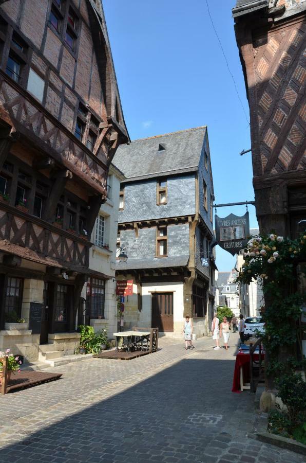 La Maison Rouge Apartment *
